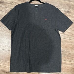 Snap-on Men’s Short Sleeve Henley T-Shirt Gray Logo Tee Size Large NWOT